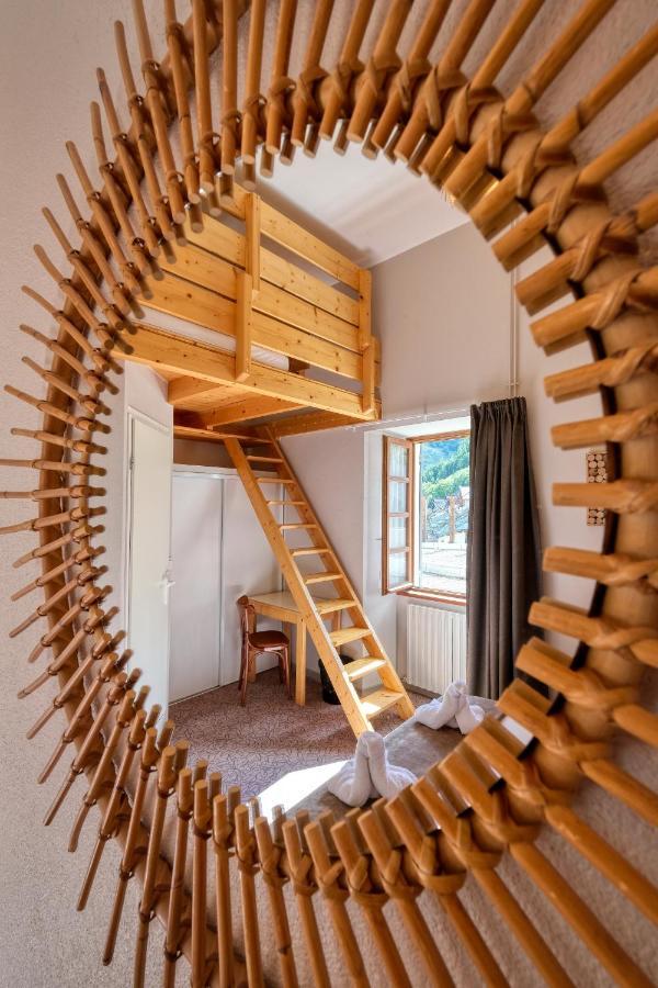 Hotel Les Essarts, Ussim Vacances Валоар Екстериор снимка